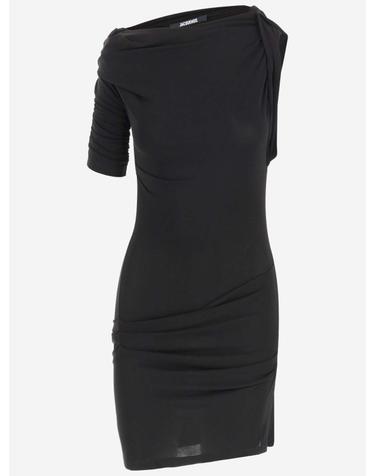 [해외직구] 26SS 자크뮈스 Three quarter 슬리브 드레스, side draping, 보트 넥라인  DRW00143AJ00136990 TP573078400