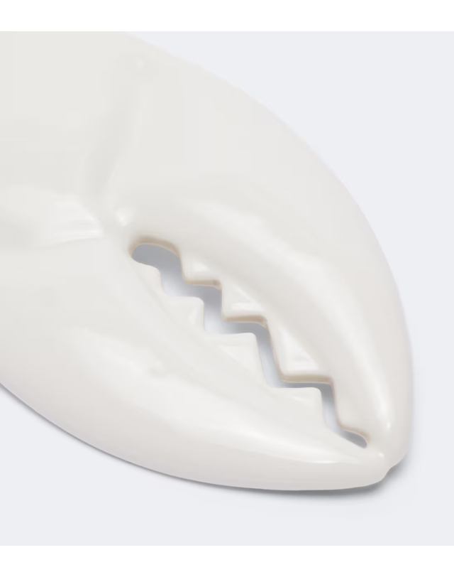 로에베 [해외직구] 26 FW 로에베 x Cosima von Bonin Small Claw 브로치 TP582201350 착용컷