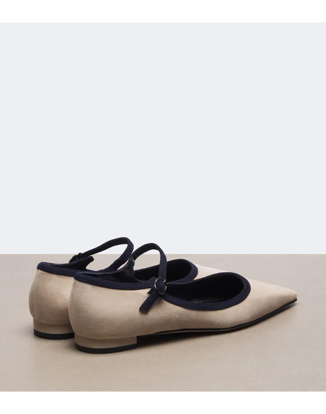 마놀로 블라닉 [해외직구] 26 FW 마놀로 블라닉 Perdiccamod 스웨이드 발레리나 플랫 TP582322857 착용컷