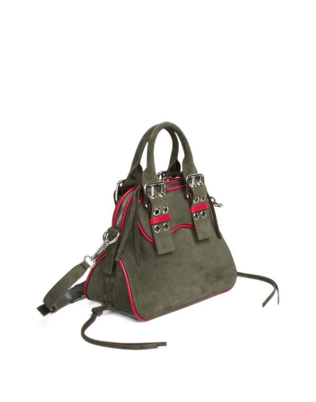 마르니 [해외직구] 26 FW 마르니 벨트 버클 디테일 아일렛 장식 스몰 토트 백 BMMP0178U4 TP460359503 착용컷