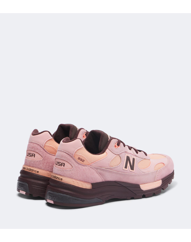 뉴발란스 [해외직구] 26 FW Made in USA 992 스웨이드 메쉬 스니커즈 TP581953697 착용컷