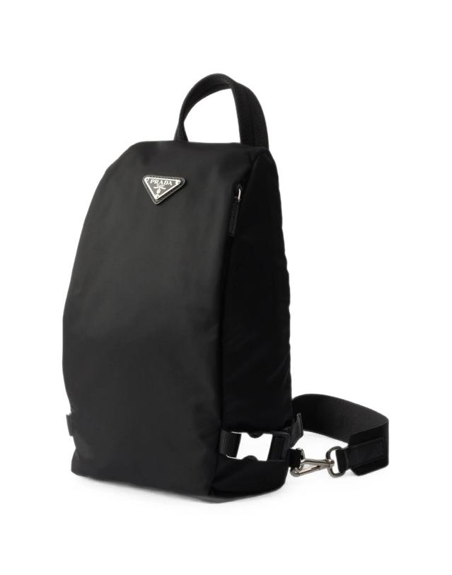 프라다 [해외직구] 프라다 Re Nylon and 사피아노 leather backpack 12296553988360 TP725716211 착용컷