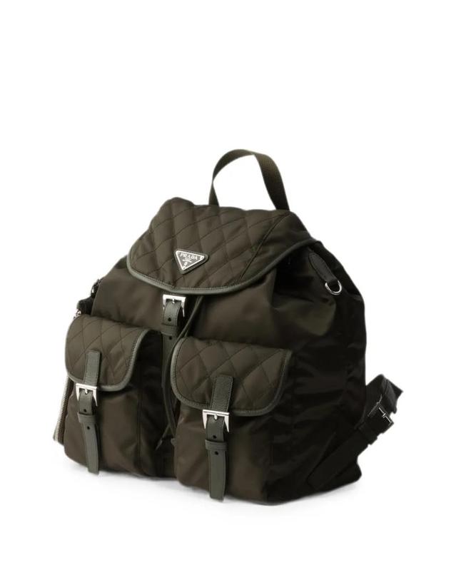 프라다 [해외직구] 26 FW 프라다 medium quilted Re Nylon backpack with 사피아노 leather trim 1BZ811VOTN2ZSI TP456251366 착용컷