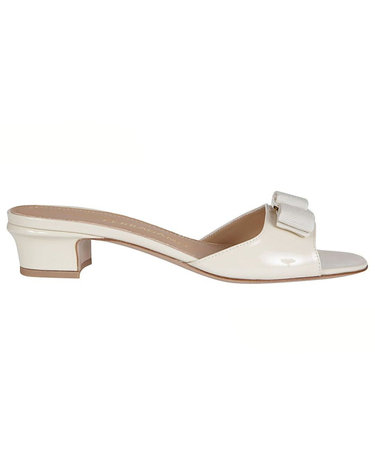 [해외직구] 26 FW 페라가모 바라 Vara 40mm 보우 슬립온 샌들 002 790901