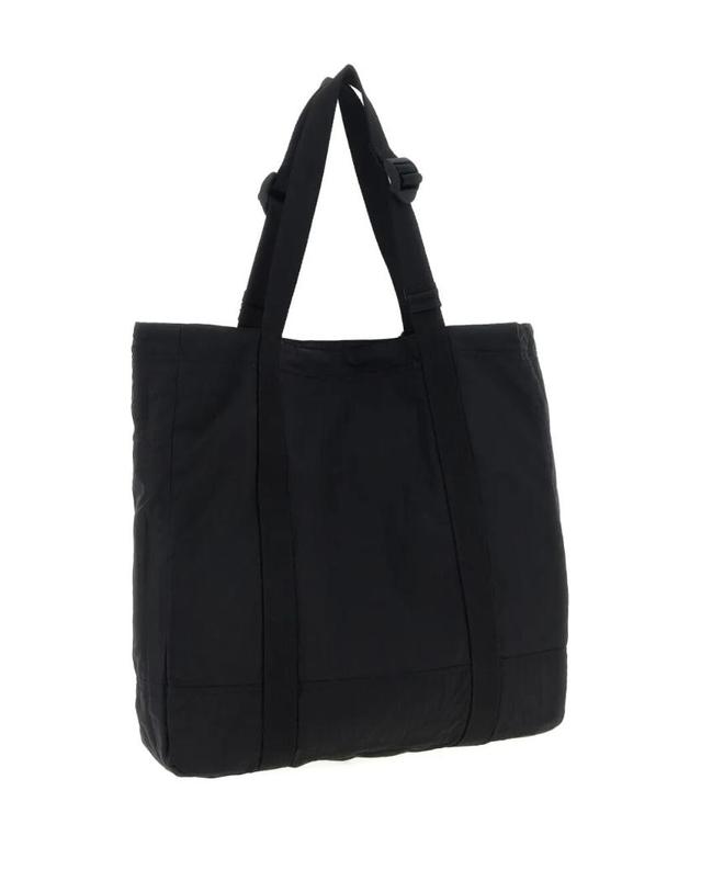 스톤아일랜드 [해외직구] 26SS 스톤아일랜드 COATED 나일론 메탈 IN ECONYL REGENERATED 나일론 악세서리 K2S159200013S0251V0029 TP577859210 착용컷