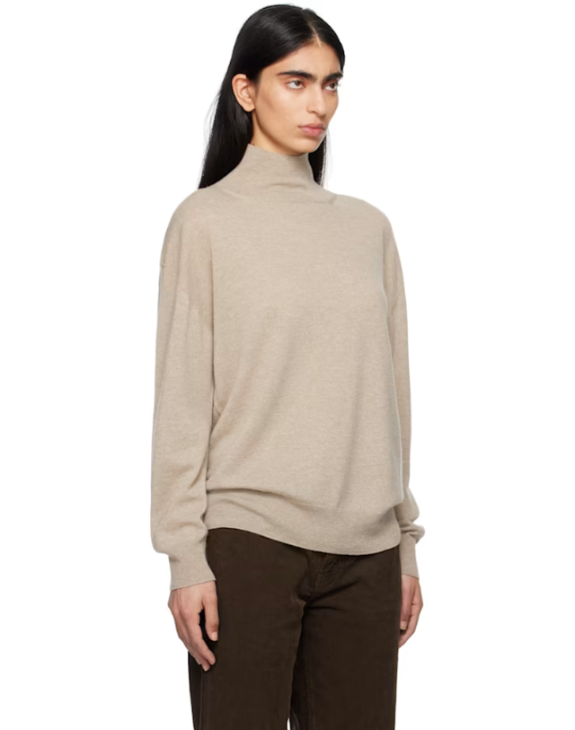 더 로우 더로우 [해외직구] 26 FW 더로우 베이지 자바리 터틀넥 탑 251359F099002 착용컷