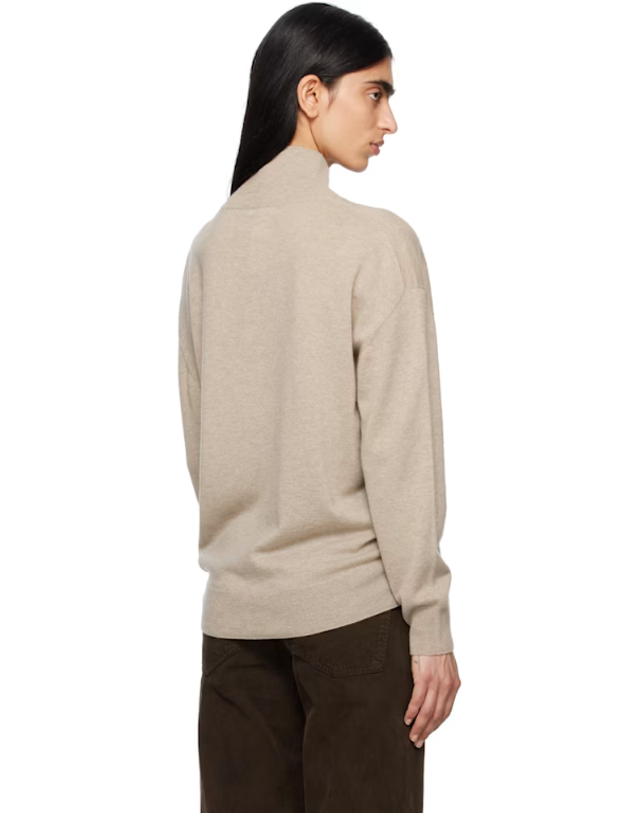 더 로우 더로우 [해외직구] 26 FW 더로우 베이지 자바리 터틀넥 탑 251359F099002 착용컷