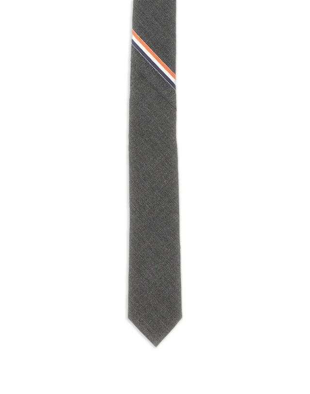 톰브라운 [해외직구] 26 FW 톰브라운 Classic Necktie With Seamed In Red, White And Blue Selvedge 26cm In Super 120s Twill MNL021AF0147 TP459336814 착용컷