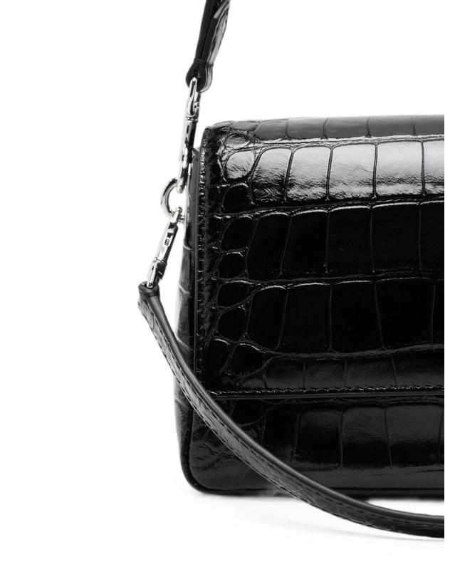 토리버치 [해외직구] 토리버치 Charlie croc embossed shoulder bag 12155736031496 TP724751833 착용컷
