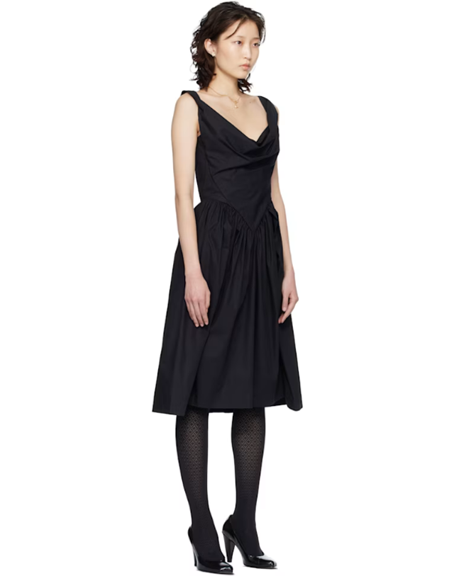비비안 웨스트우드 비비안웨스트우드 [해외직구] 비비안웨스트우드 블랙 선데이 미디 드레스 1101032Z W009Q SW TP872152194 착용컷