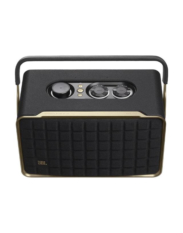 제이비엘 삼성공식파트너 JBL AUTHENTICS 300 휴대용 레트로 디자인 블루투스 스피커 어센틱 300 블랙 착용컷
