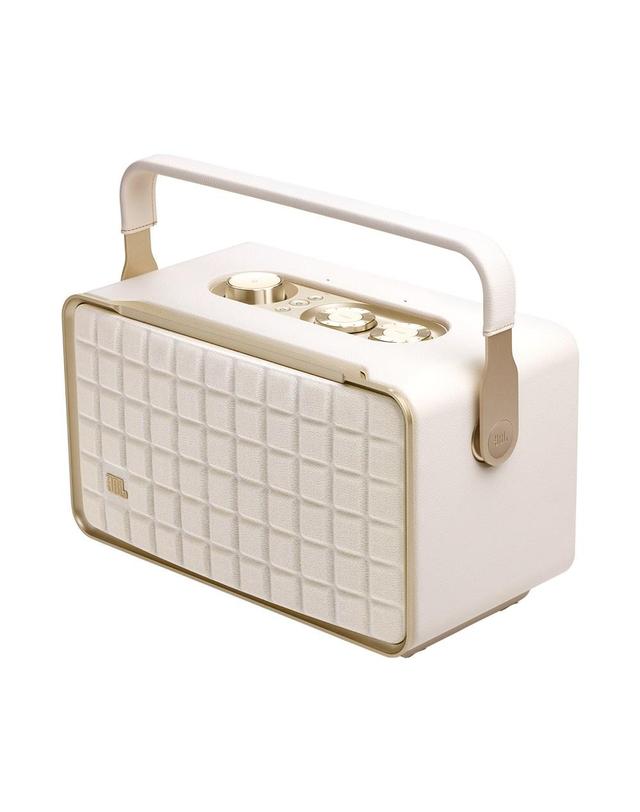제이비엘 삼성공식파트너 JBL AUTHENTICS 300 휴대용 레트로 블루투스 스피커 어센틱 300 화이트 착용컷