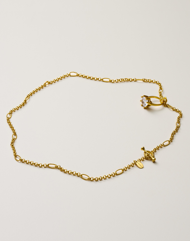 아마디 ENGAGEMENT RING NECKLACE 착용컷