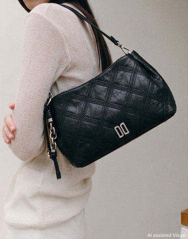 [QUILTED BLOOM] 퀼티드블룸 블랙 DD로고 소가죽 숄더백