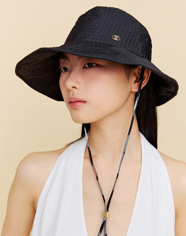 [야외활동][쾌적한 착용감] 블랙 DD로고 시어서커 버킷햇