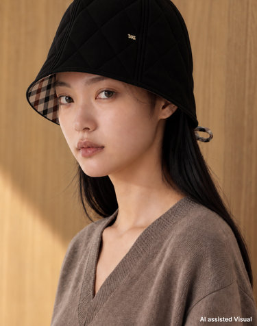 닥스 액세서리 [신상][캐주얼] 하우스체크 스트랩 여성 블랙 퀼팅 보닛햇