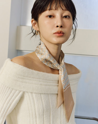 [SILK 100%] 베이지 DD로고 실크 쁘띠 스카프