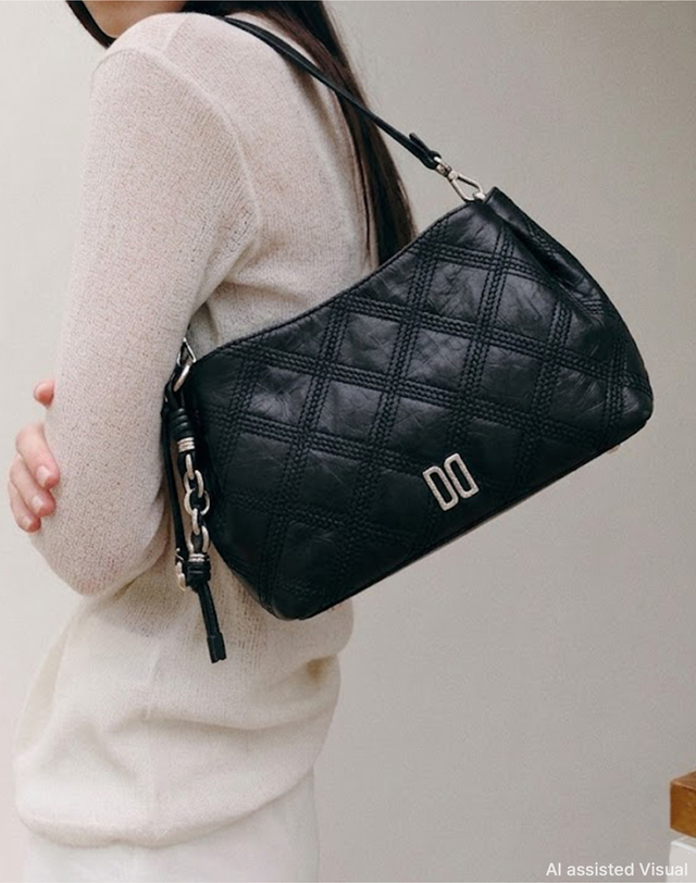 [닥스 액세서리] [QUILTED BLOOM] 퀼티드블룸 블랙 DD로고 소가죽 숄더백 DCBA75321BK