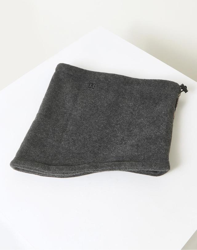 닥스 액세서리 [DAKS MUFFLER][넥워머] 그레이 DD로고자수 솔리드 넥워머 착용컷