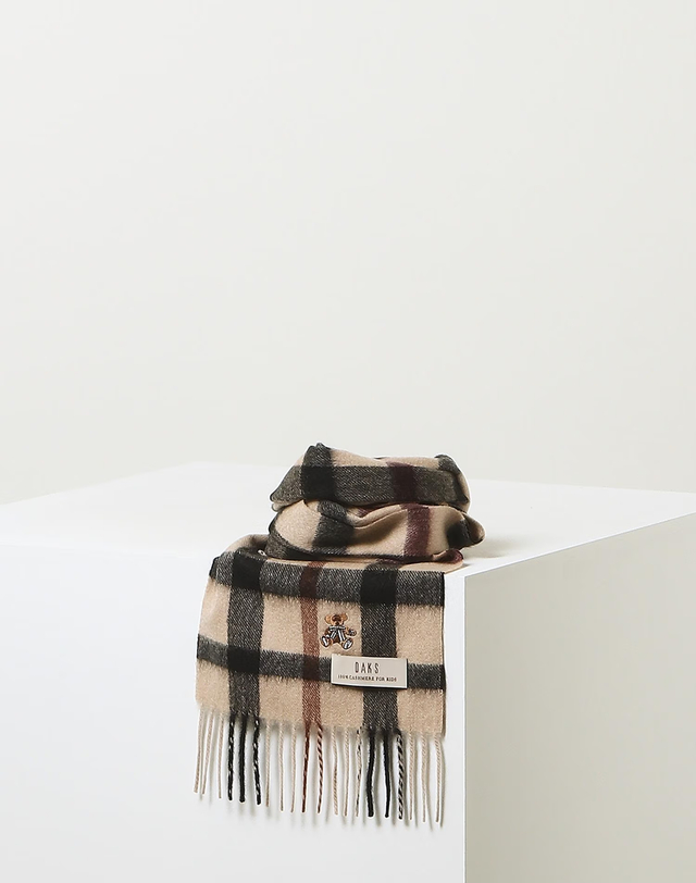 닥스 액세서리 [DAKS MUFFLER][캐시미어100] 남녀공용 체크 닥스베어 캐시미어100% 머플러 브라운 착용컷