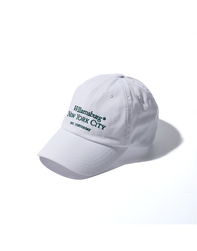 윌리엄스버그 뉴욕시티 Classic Logo Ball Cap_White 흰색 착용컷