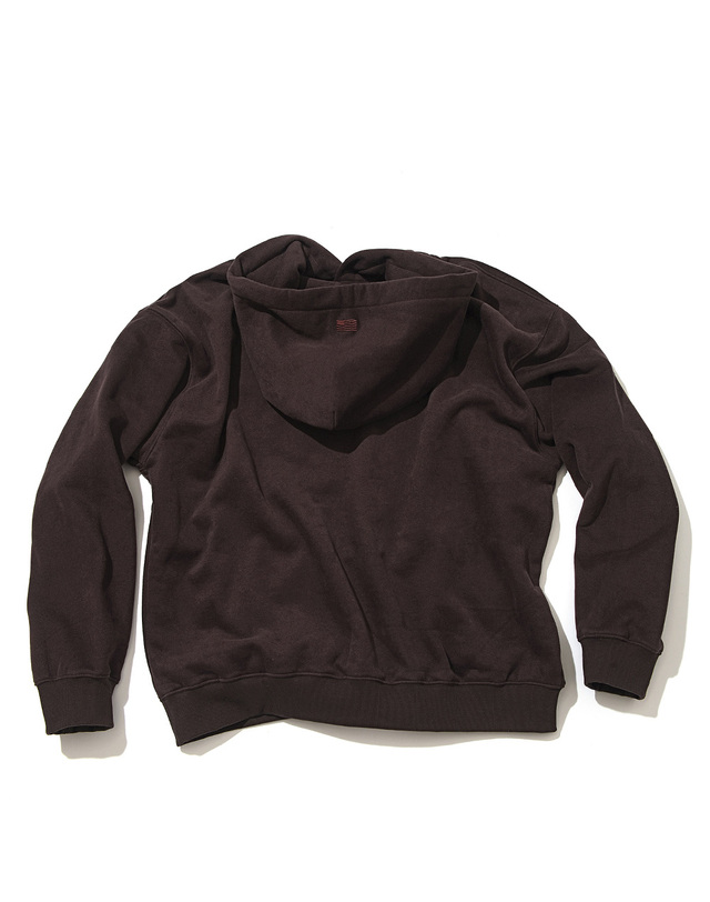 윌리엄스버그 뉴욕시티 Lettering Logo Brushed Hoodie_Dark Brown 브라운 착용컷