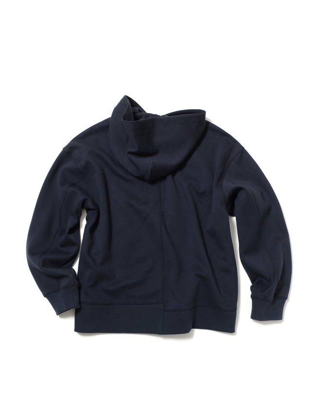윌리엄스버그 뉴욕시티 [Essential] Classic Logo Cutting Hoodie_Navy 네이비 착용컷