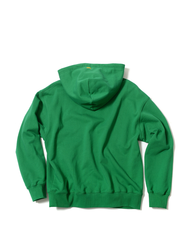 윌리엄스버그 뉴욕시티 Classic Logo Needlework Hoodie_Green 그린 착용컷