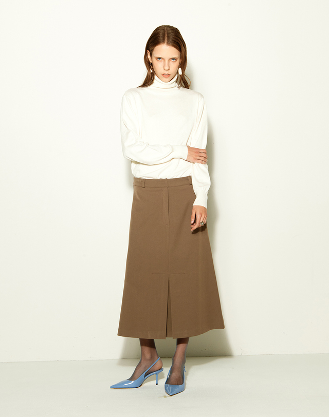 에스더블류앤엘시원리 에스더블류앤엘 시원리 Front pleated midi skirt Kaki 카키 착용컷