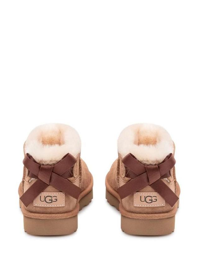 어그 [해외직구] UGG 울트라 미니 베일리 보우 부츠 1185491 CHE TP980005726 착용컷