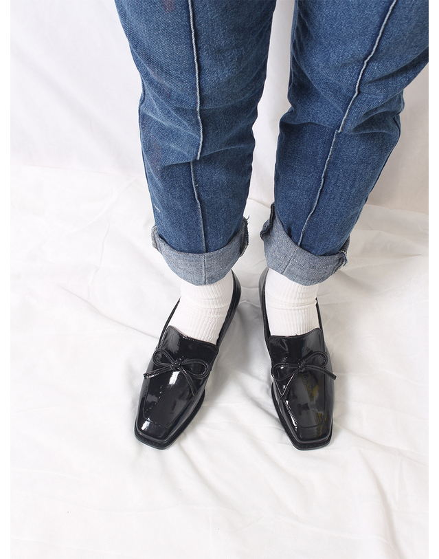 케리제이드 Ribbon Point Loafer_Black 블랙 착용컷
