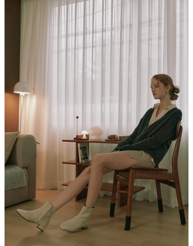 케리제이드 Inner Comb Boots_Ivory 착용컷