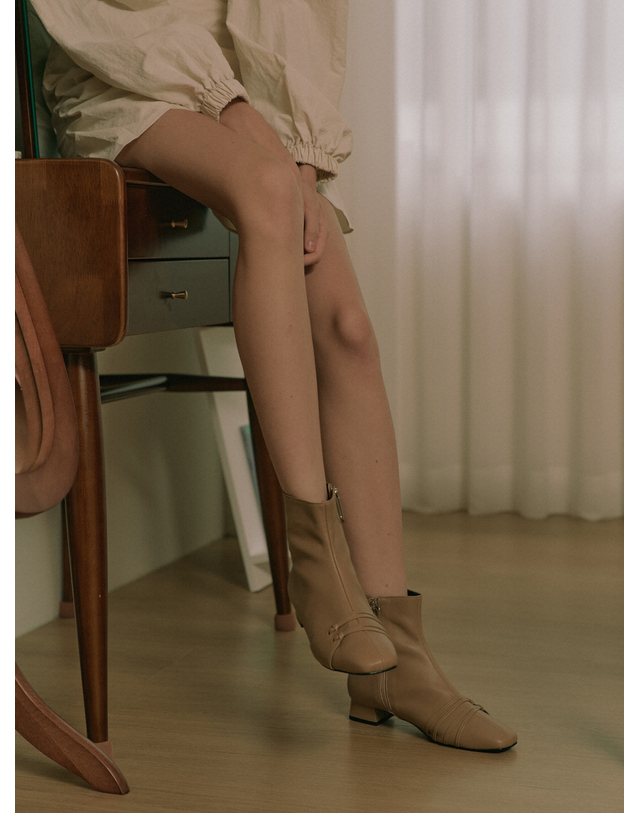 케리제이드 Inner Comb Boots_Beige 착용컷