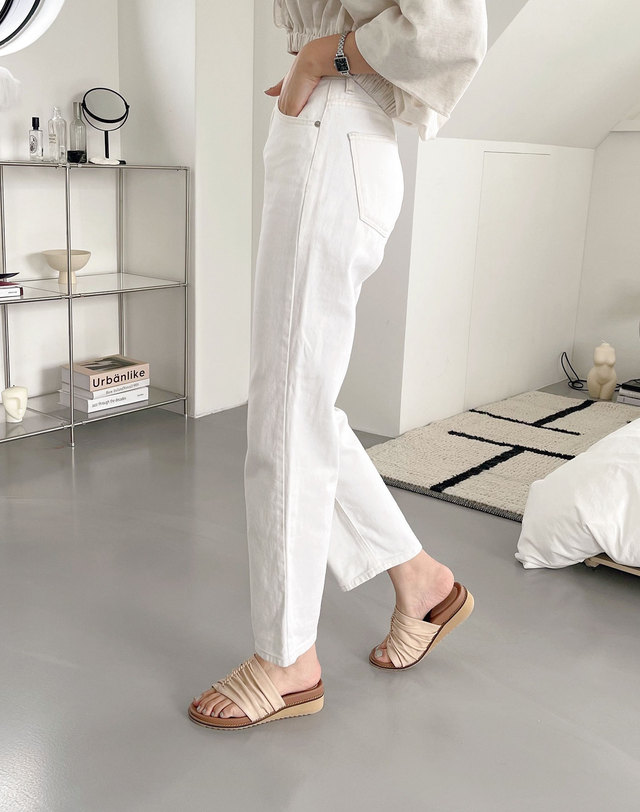 베티아노 [VETIANO 베티아노] ﻿새라 주름 쪼리 샌들 2C / Sara pleated shorts sandals 2C 착용컷