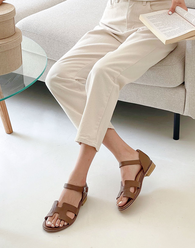 베티아노 [VETIANO 베티아노] H 스티치 스트랩 샌들 3C / H stitch strap sandals 2C 착용컷