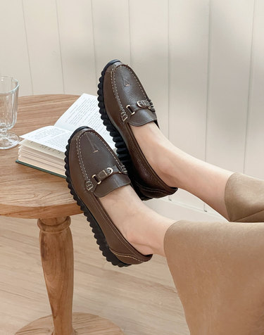 [VETIANO 베티아노] 스모그 생고무 장식로퍼 2color / Smog raw rubber decorative loafers 2colors