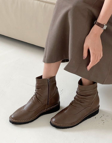 [VETIANO 베티아노] 바네사 셔링 스티치 앵클부츠 2color / Vanessa shirring stitch ankle boots 2 colors