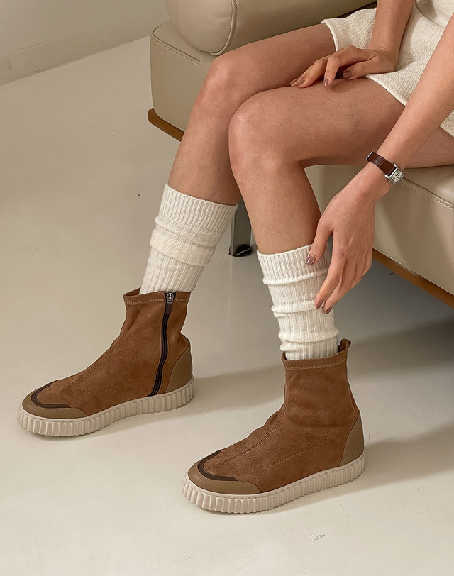 베티아노 [VETIANO 베티아노] 레오 스판 앵클 스니커즈 부츠 2color / Leo spandex ankle sneakers boots 2color 브라운 착용컷