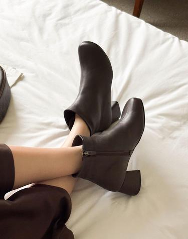 [VETIANO 베티아노] 멜로 라운드 앵클부츠 / Mellow Round Ankle Boots
