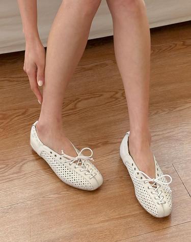 [VETIANO 베티아노] 에어베일 라인 아일렛 플랫 / Airveil Line Eyelet Flat