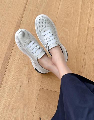 [VETIANO 베티아노] 룬 펀칭 밴딩 스니커즈 / RUNE Punching Banding Sneakers