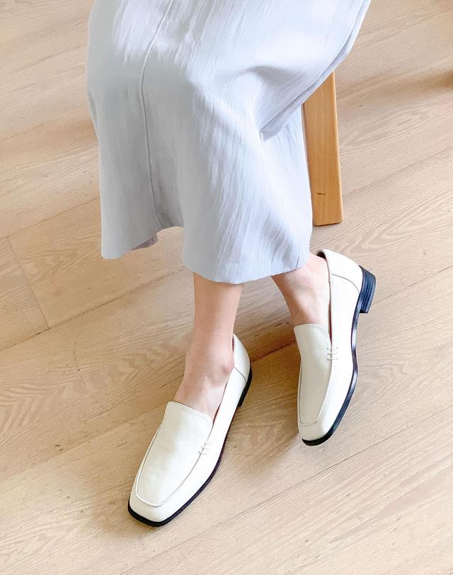 베티아노 [VETIANO 베티아노] 리네아 스퀘어 로퍼 2color / Linea Square Loafer 2color 착용컷