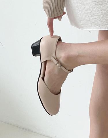 [VETIANO 베티아노] 베이직 사이드 오픈 메리제인 펌프스 / Basic side open mary jane pumps