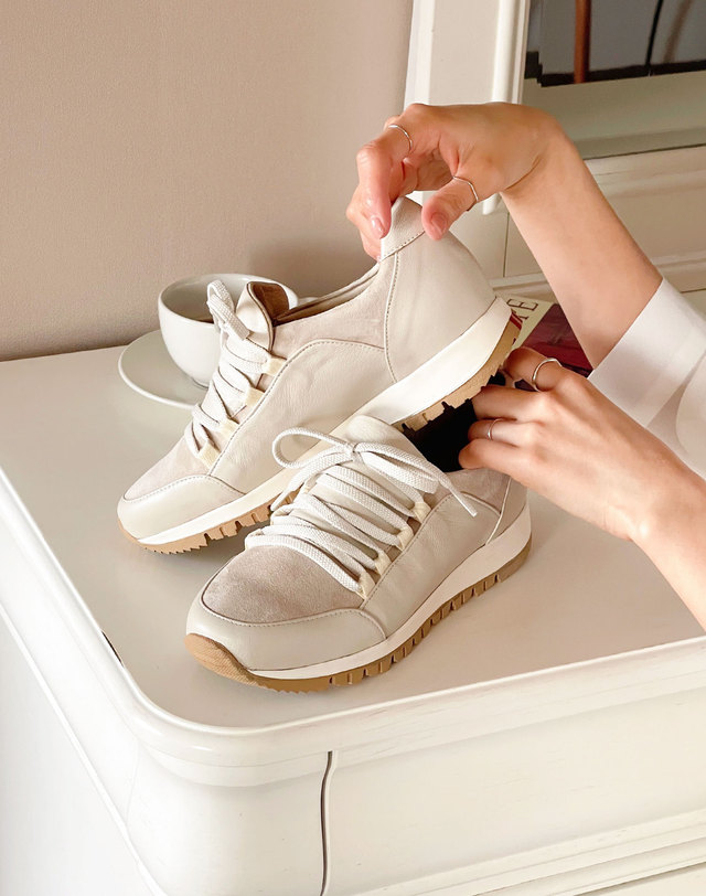 베티아노 [VETIANO 베티아노] 뉴 모얼 스니커즈 2C / New More Sneakers 2C 착용컷