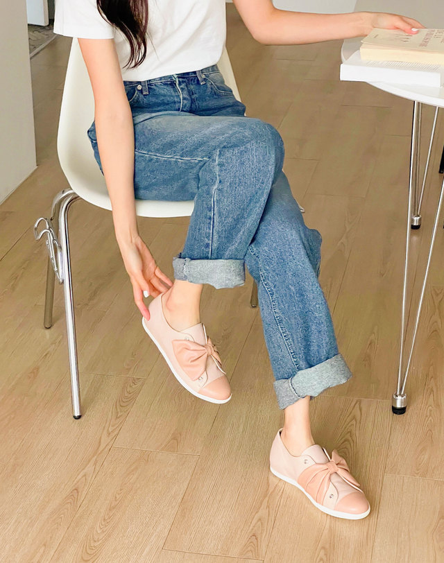 베티아노 [VETIANO 베티아노] 리보니 벨크로 스니커즈 2C / ribbon velcro sneakers 2C 착용컷