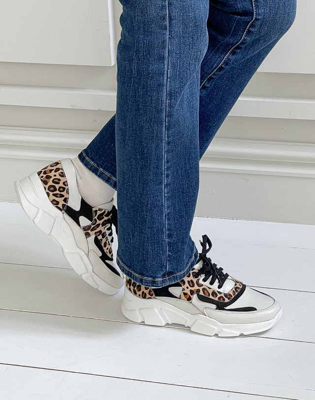 베티아노 [VETIANO 베티아노] 레오파드 송치 호피 스니커즈 2C / Leopard Calf Hopi Sneakers 2C 착용컷