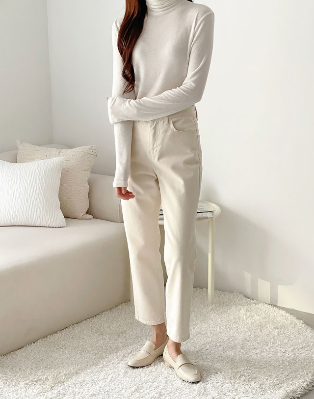 베티아노 [VETIANO 베티아노] 소프트 램스킨 슬림 페니로퍼 3C / Soft Lambskin Slim Penny Loafer 3C 아이보리 착용컷