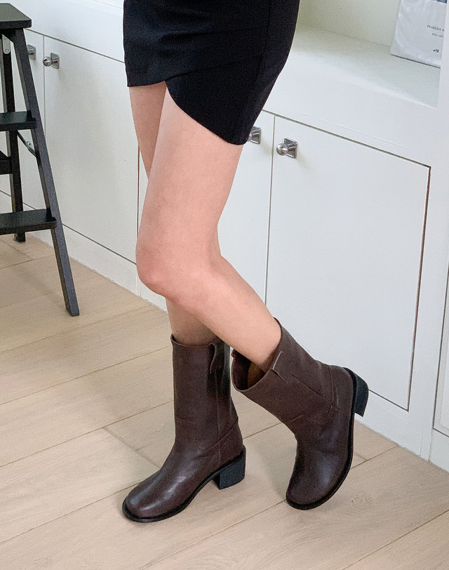베티아노 [VETIANO 베티아노] 캐스케이드 소가죽 하프부츠 2color / Cascade cowhide boots 2color 블랙 착용컷