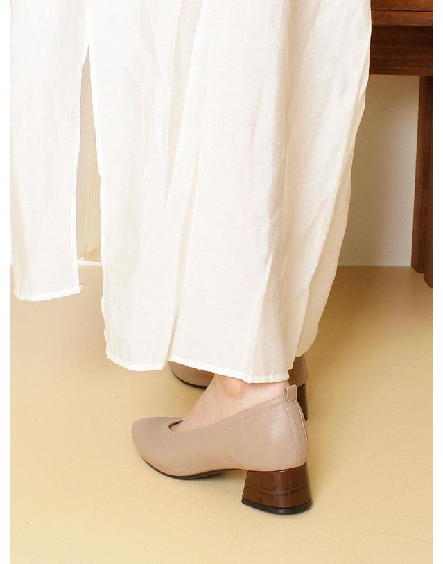 베티아노 [VETIANO 베티아노] U라인 와니굽 밴딩 펌프스 / U-line crocodile-hem banding pumps 착용컷