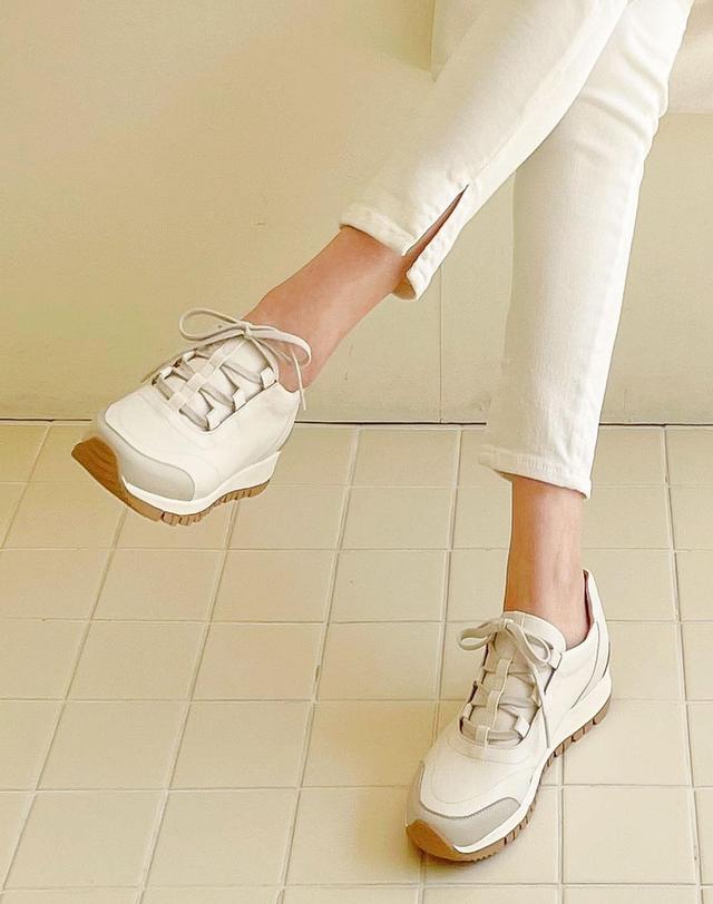 베티아노 [VETIANO 베티아노] 비델로 쉽스킨 스니커즈 2color / Vidello Sheepskin sneakers 2color 착용컷
